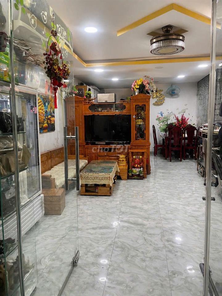 Chính chủ bán nhà MT Huỳnh Văn Chính TP, gần chợ, gần trường, KDC
