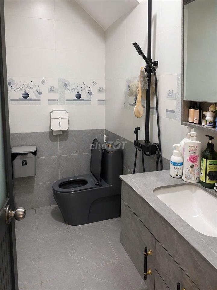 Chính chủ bán nhà MT Huỳnh Văn Chính TP, gần chợ, gần trường, KDC