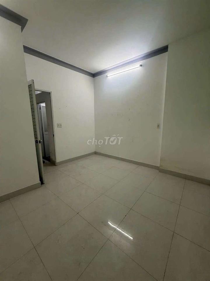 ❤❤LIÊN KHU 4-5-MẶT TIỀN KINH DOANH - CHỈ NHỈNH 2Tỷ❤❤

👉