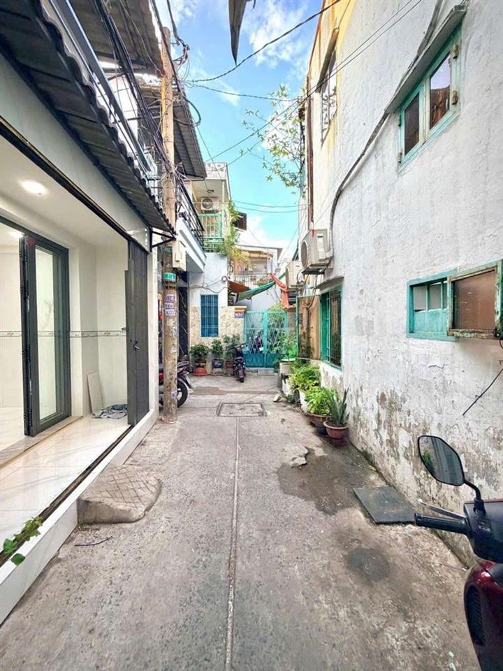 💐CHỈ NHỈNH 2 TỶ - 2 TẦNG NGAY LÊ VĂN QUỚI - SÁT TÂN PHÚ PHÁP LÝ CHUẨN