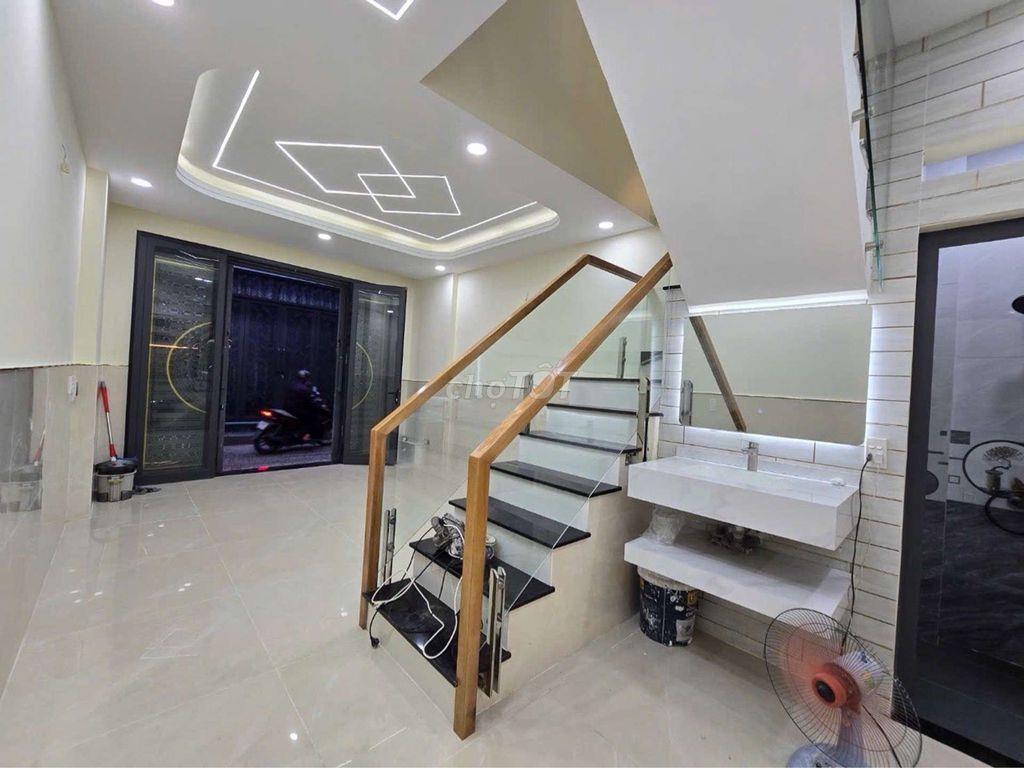 🌺NHÀ ĐẸP NGAY CHIẾN LƯỢC - GIÁP QUẬN 6 -HẺM THÔNG💥4xx Tỷ