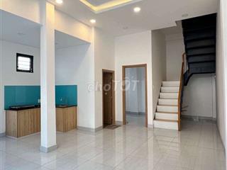 NHÀ HXH_Đ. ÂU CƠ_GIÁP Q.11 + Q.TÂN BÌNH_15P TỚI SÂN BAY 