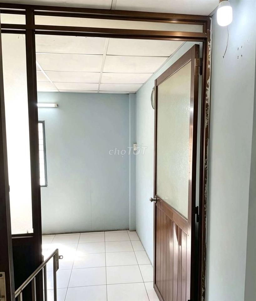 Nhà 2 Tầng MTKD [4,5m x 10m] Đ.Trịnh Đình Trọng ,Q.Tân Phú, giáp Q11 