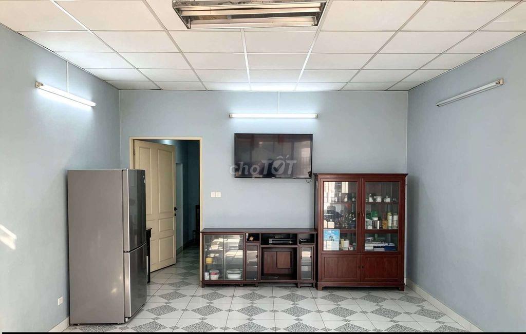 Nhà 2 Tầng MTKD [4,5m x 10m] Đ.Trịnh Đình Trọng ,Q.Tân Phú, giáp Q11 