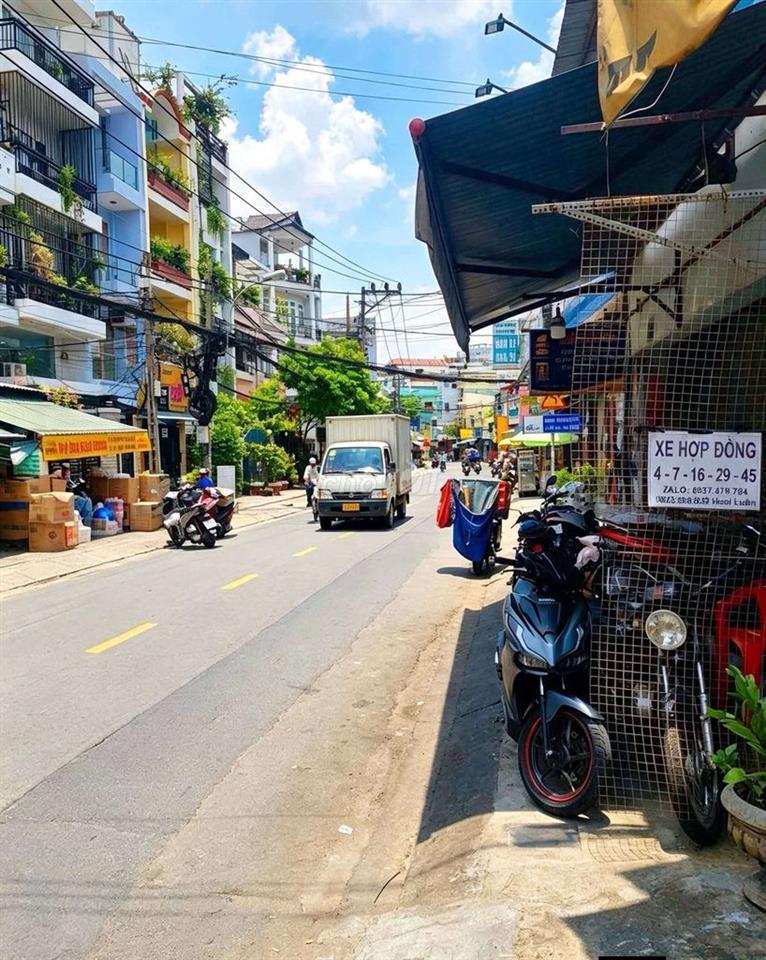 Nhà 2 Tầng MTKD [4,5m x 10m] Đ.Trịnh Đình Trọng ,Q.Tân Phú, giáp Q11 