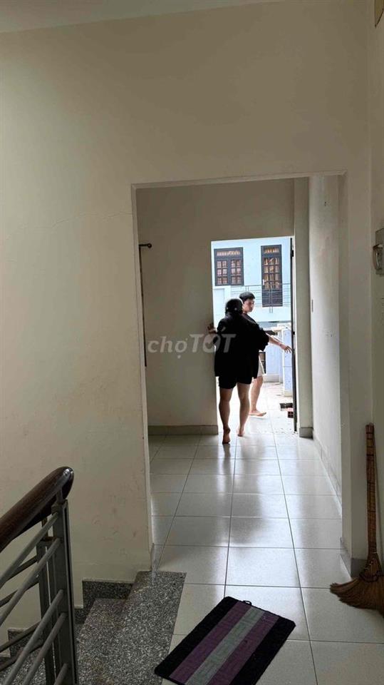 chính chủ bán nhà hẻm trung tâm tân phú