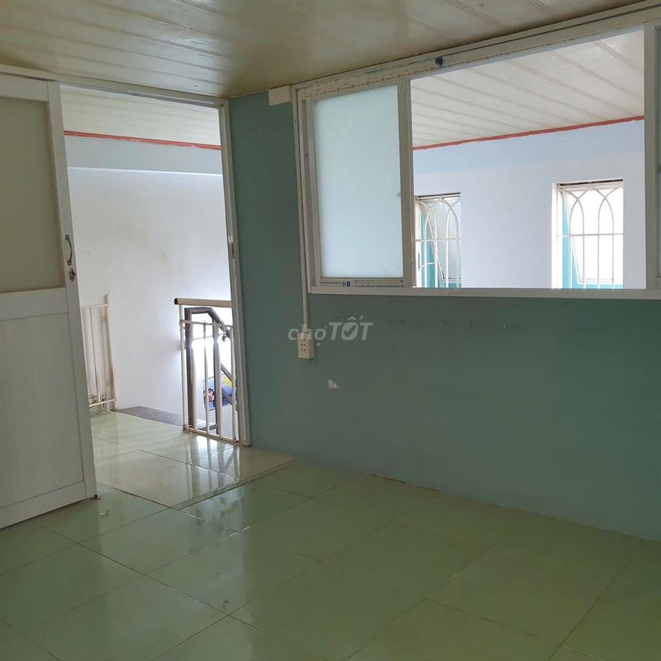 Nhà Đỗ Thừa Luông 4.5x7.2m, 2PN 2WC, hẻm an ninh, gần chợ,SH - 2.85 tỷ