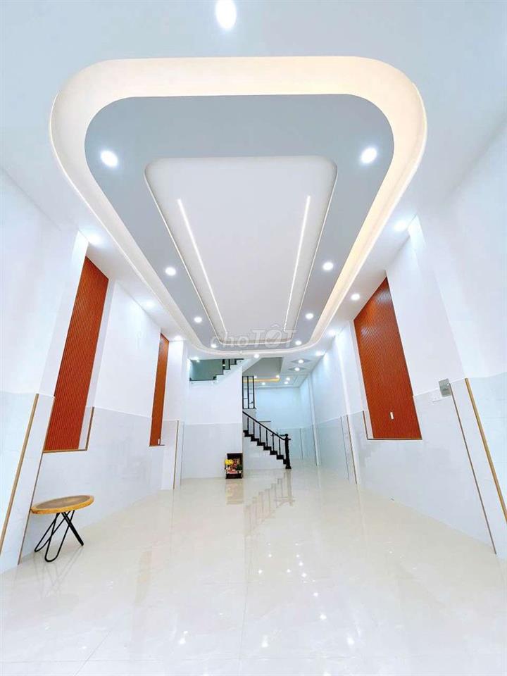 Bán nhà MT 106 Cầu Xéo 5,2m x18m