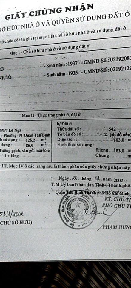 cần bán gấp gần ngã tư Lạc Long Quân Âu Cơ khu an ninh thị tứ có sân