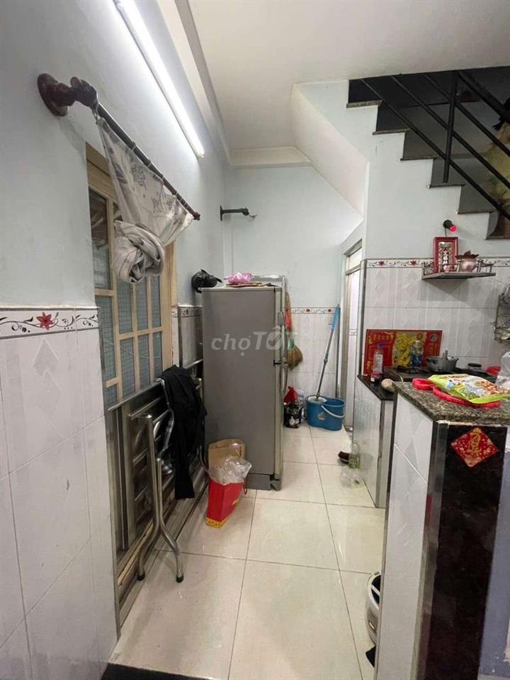 cần bán căn nhà hẻm1/ ₫ường hoà bình  