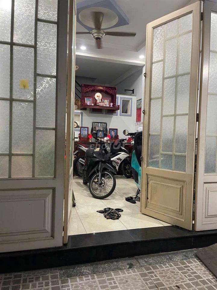 cần bán căn nhà hẻm1/ ₫ường hoà bình  