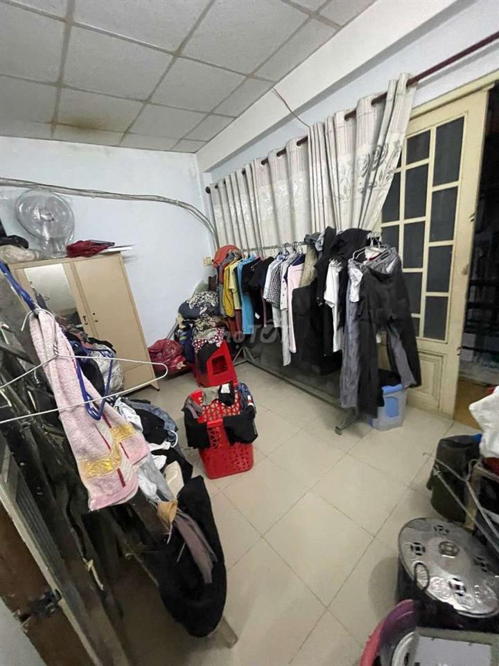 cần bán căn nhà hẻm1/ ₫ường hoà bình  
