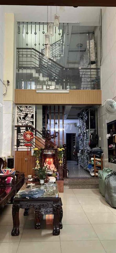 cần bán nhà