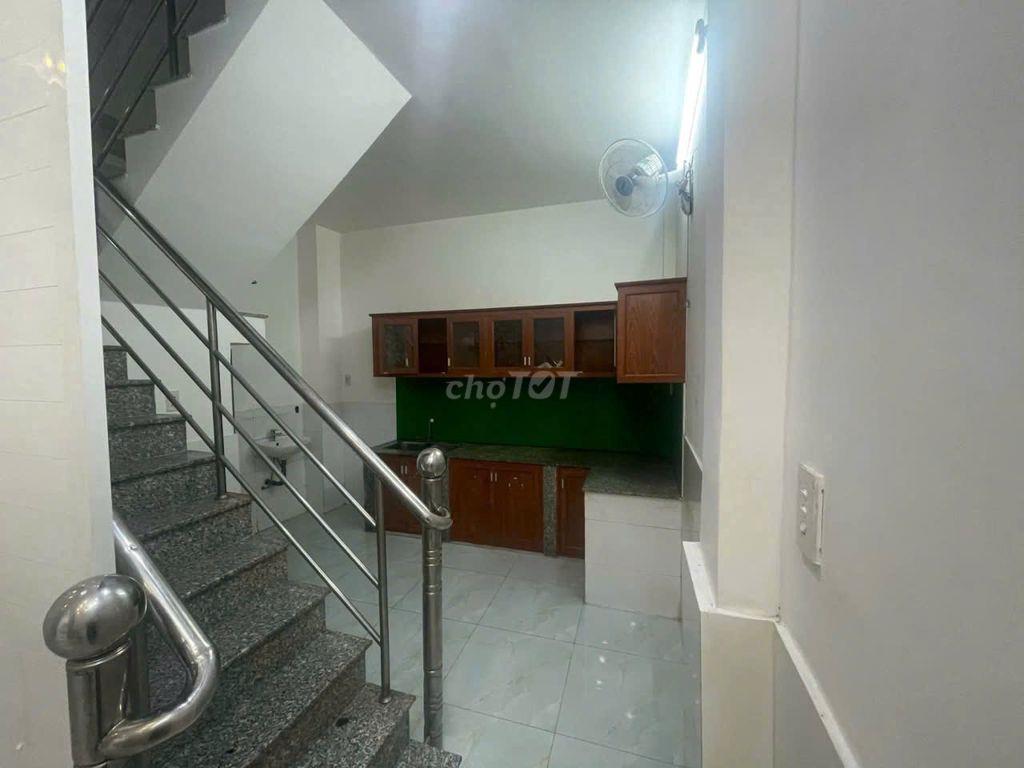 CHO THUÊ NHÀ MTKD ĐƯỜNG NGUYỄN HỮU DẬT DT 3,6X17M 2 PN 1 WC