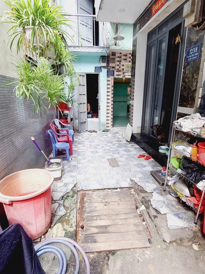 Bán nhà quận Tân Phú