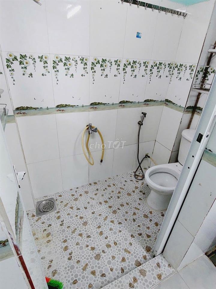 Bán nhà quận Tân Phú