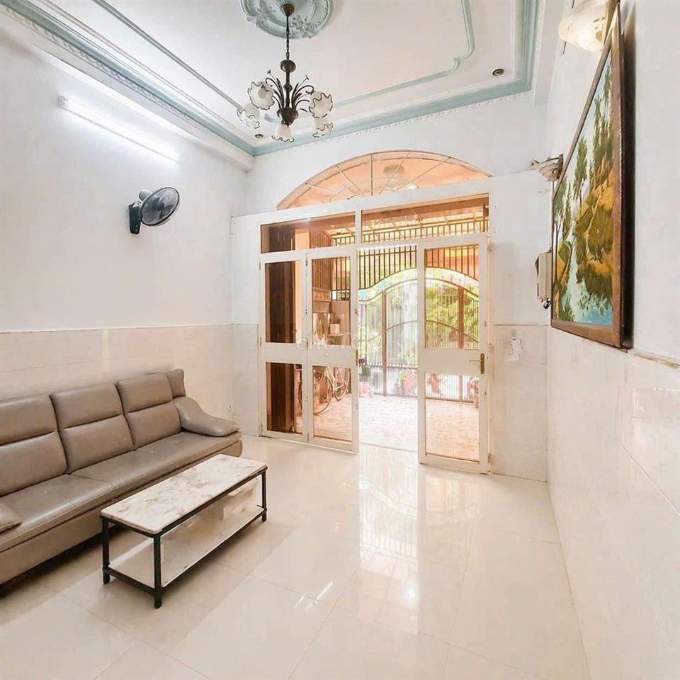 🏡BÁN NHÀ VIP gần Vườn Lài 4x18m, Đúc 2 Lầu ST, 5PN, giá OK [9.8 tỷ]