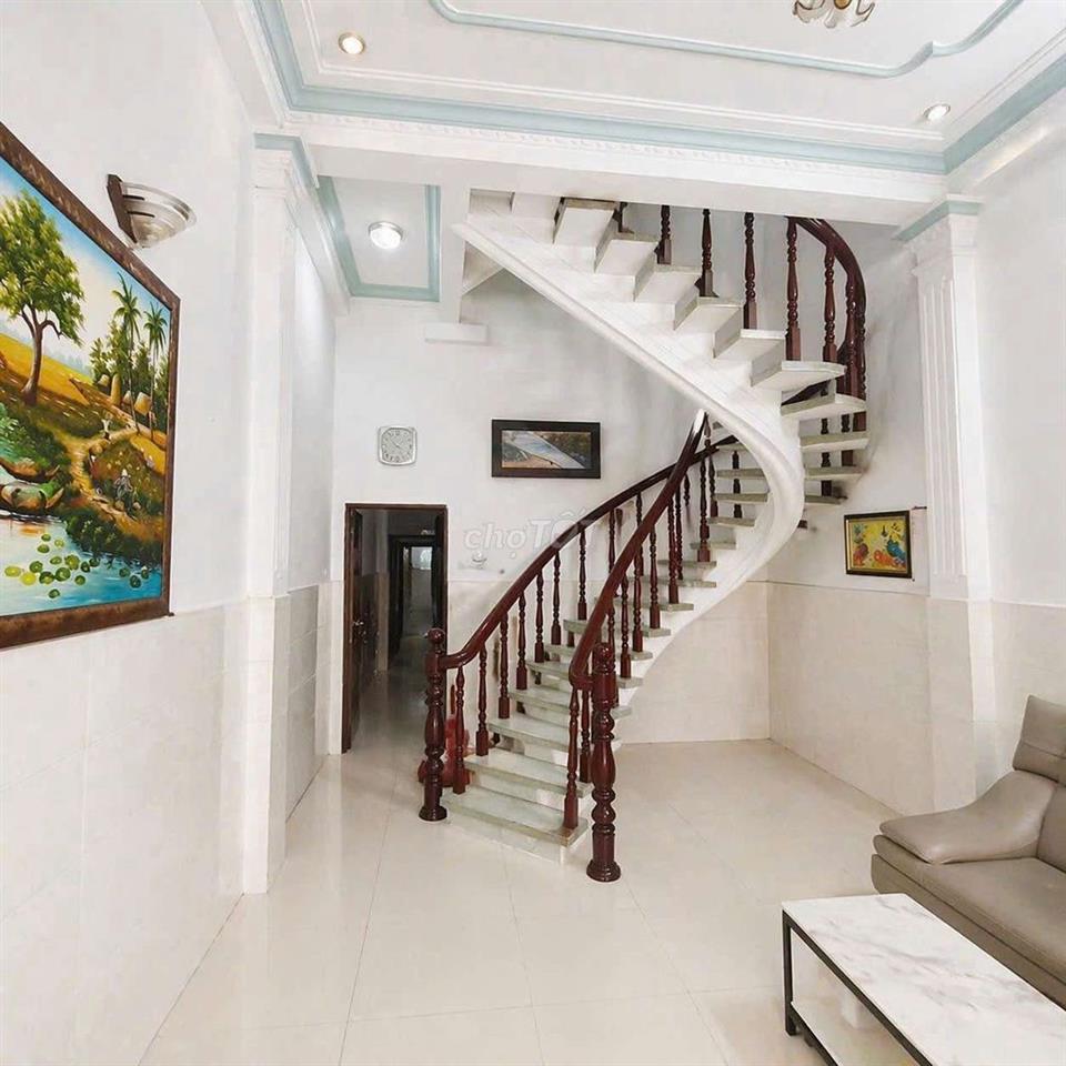 🏡BÁN NHÀ VIP gần Vườn Lài 4x18m, Đúc 2 Lầu ST, 5PN, giá OK [9.8 tỷ]