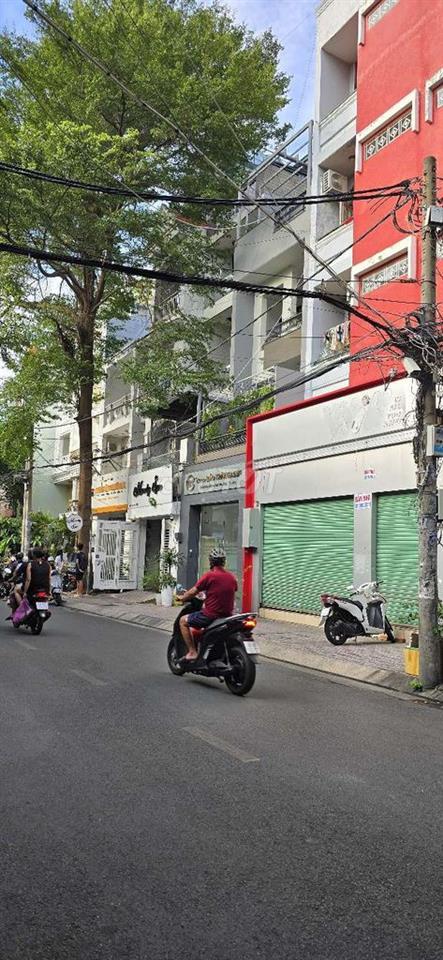 nhà bán phù hợp mở Trung Tâm