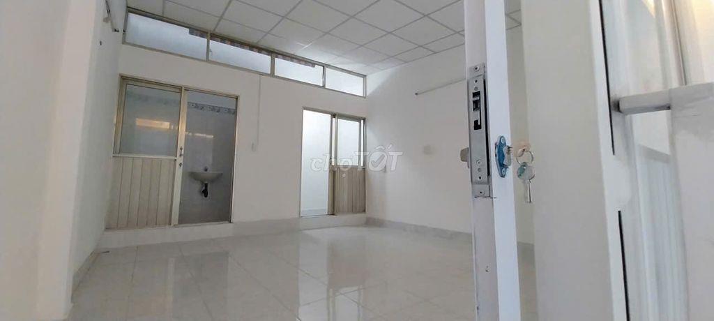 BÁN NHÀ MẶT TIỀN đường ĐỖ THỊ TÂM