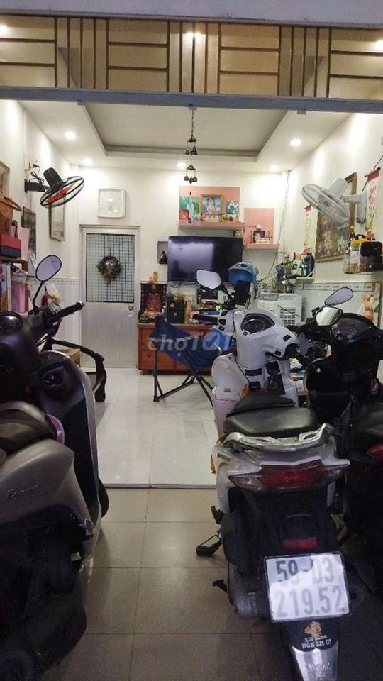 cần bán gấp nhà
