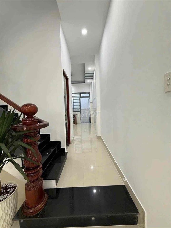 Mặt Tiền nội bộ 10m Khu ĐỘC LẬP,  3 Tấm, 4 x 18m, 4 Phòng Ngủ, 4 wc