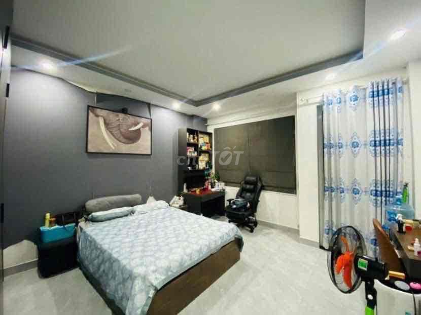 Nội Thất Đầy Đủ !! Hẻm 6m Tân Sơn Nhì, 3 Tấm, 4 x 18m, 4 Phòng, 4 wc