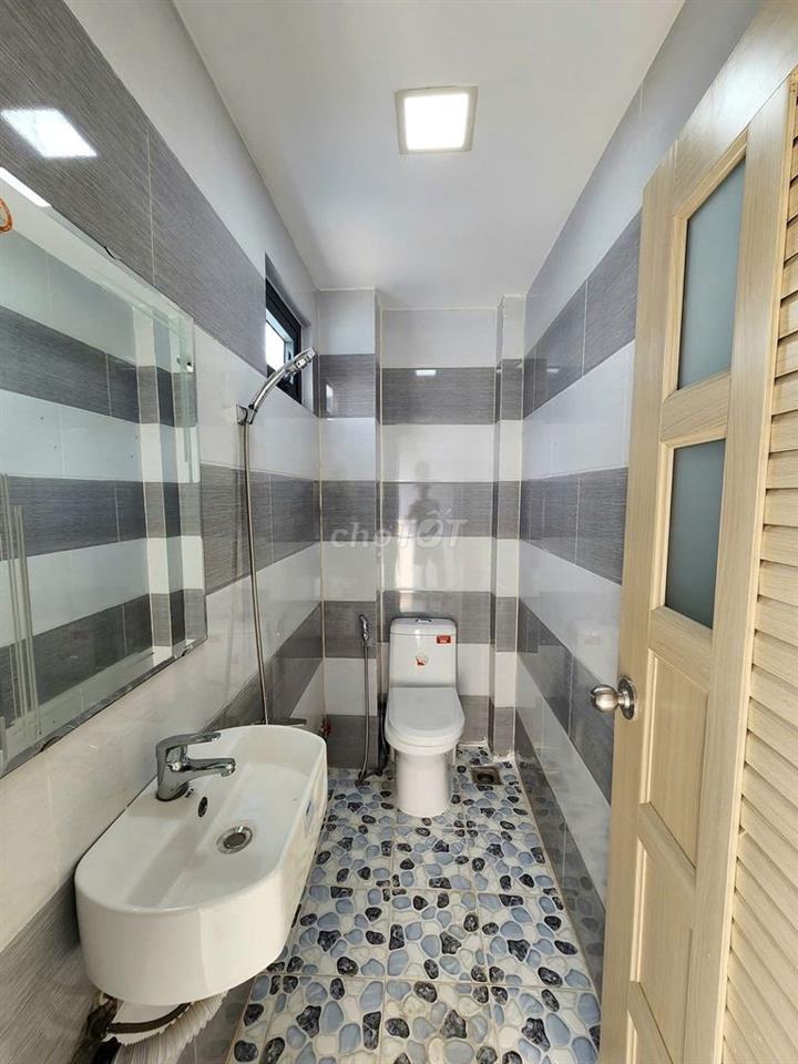 MTNB LÊ THIỆT, gần Văn Cao, 4x20m, Đúc 4 TẤM 4PN, 4WC