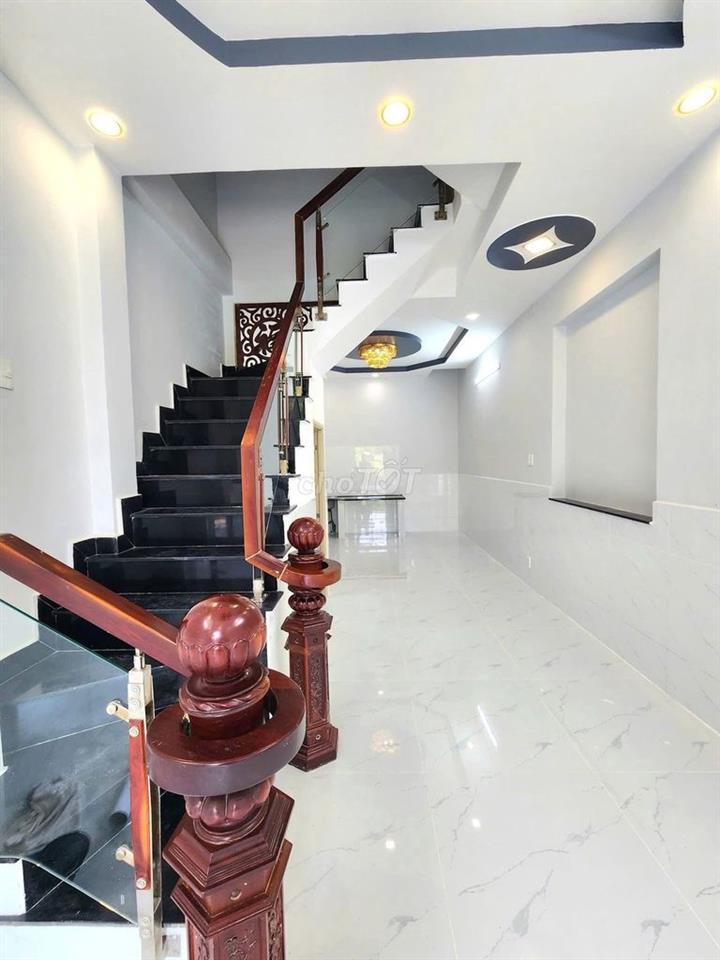 MTNB LÊ THIỆT, gần Văn Cao, 4x20m, Đúc 4 TẤM 4PN, 4WC