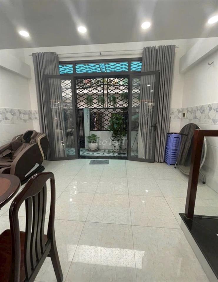 HẺM THÔNG 10m GÒ DẦU_TÂN SƠN NHÌ_5x21m_ĐÚC 4 TẤM 5PN_Xe hơi Đỗ Cửa