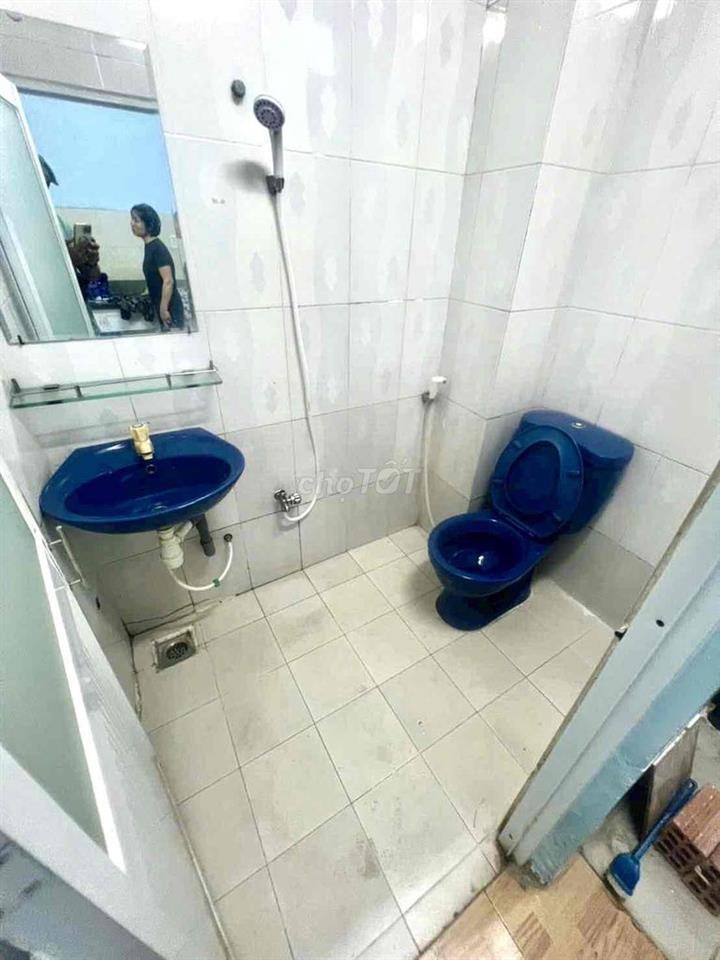Cho thuê nhà hx hơi 4x14m đúc lửng 3pn 2wc 8.5tr tháng
