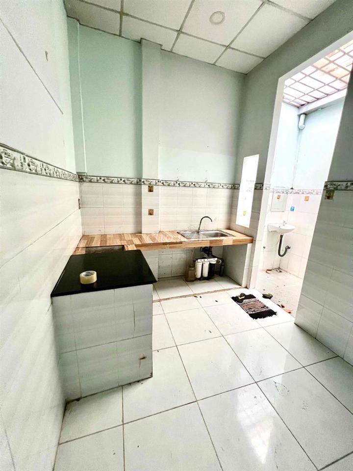 Cho thuê nhà mt kinh doanh p Phú Thọ Hoà 4x20m 1 lầu 11tr