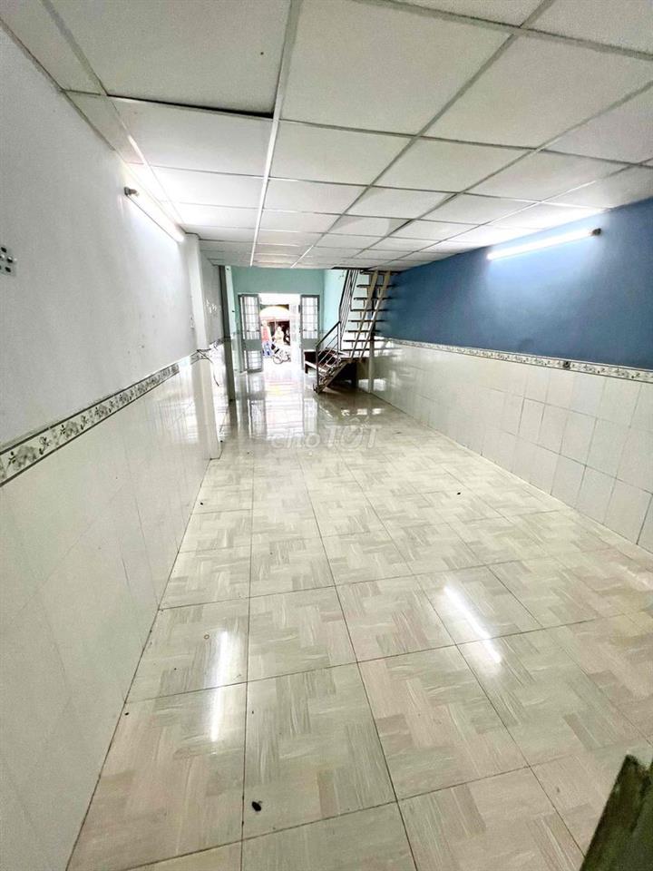 Cho thuê nhà mt kinh doanh p Phú Thọ Hoà 4x20m 1 lầu 11tr