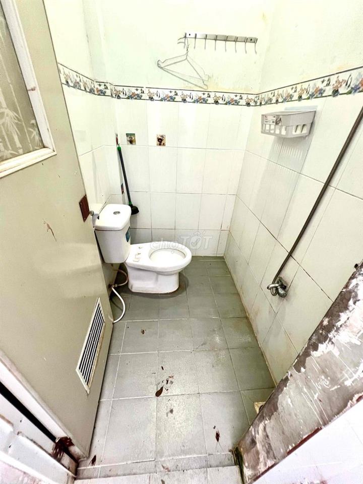 Cho thuê nhà mt kinh doanh p Phú Thọ Hoà 4x20m 1 lầu 11tr