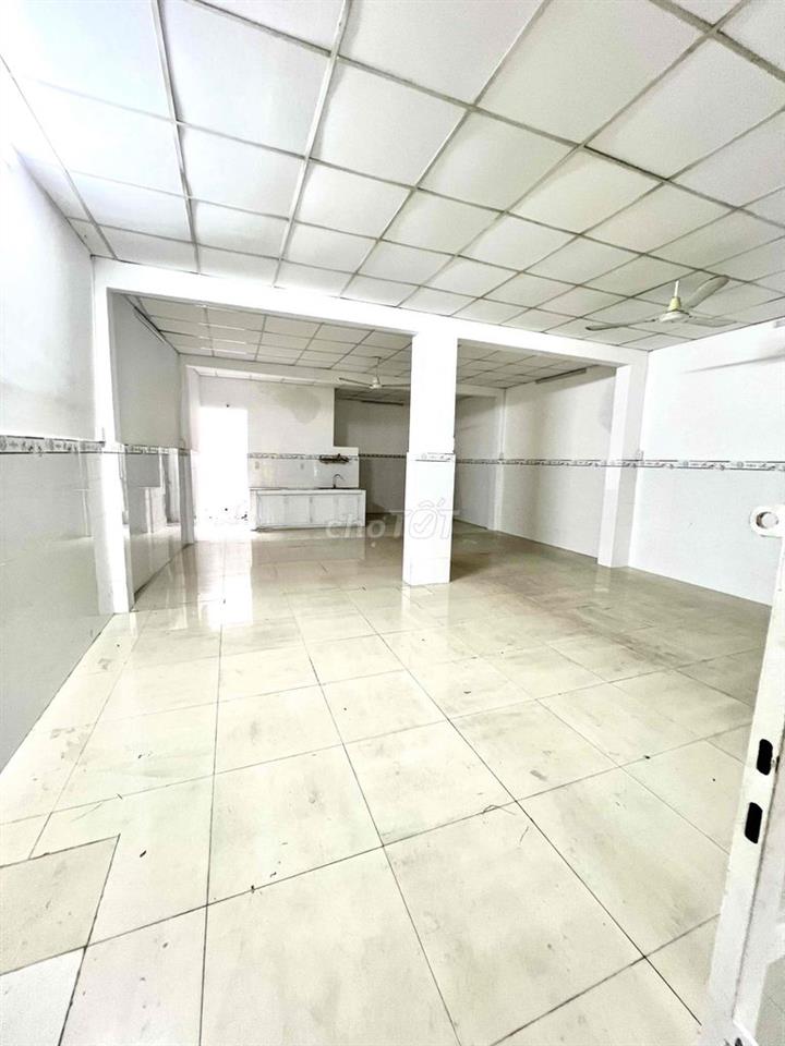 Cho Thuê Nhà Kho 7x12m trống suốt giá 8 triệu tháng