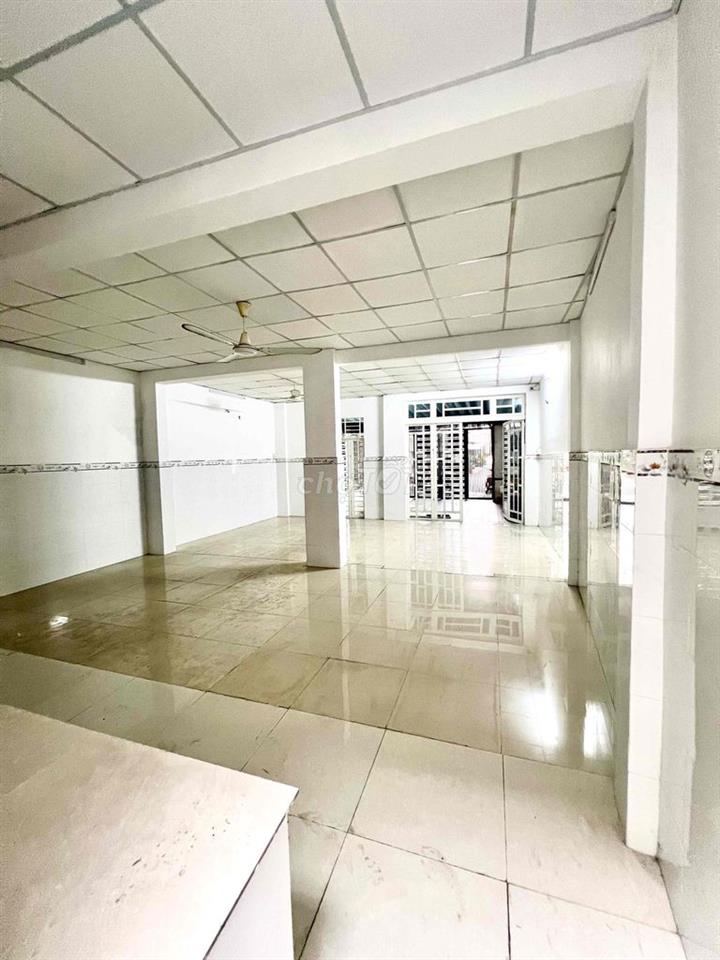 Cho Thuê Nhà Kho 7x12m trống suốt giá 8 triệu tháng