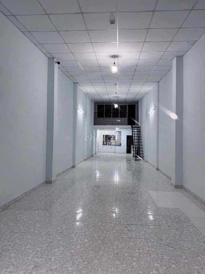 Cho thuê nhà hẻm xe tải tân hương 4x20m đúc lửng giá 10tr