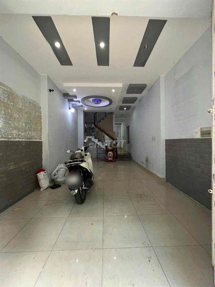 Cho thuê nhà hẻm xe hơi hương lộ 2.4x16m 2 lầu sân thượng 4pn 3wc 12tr