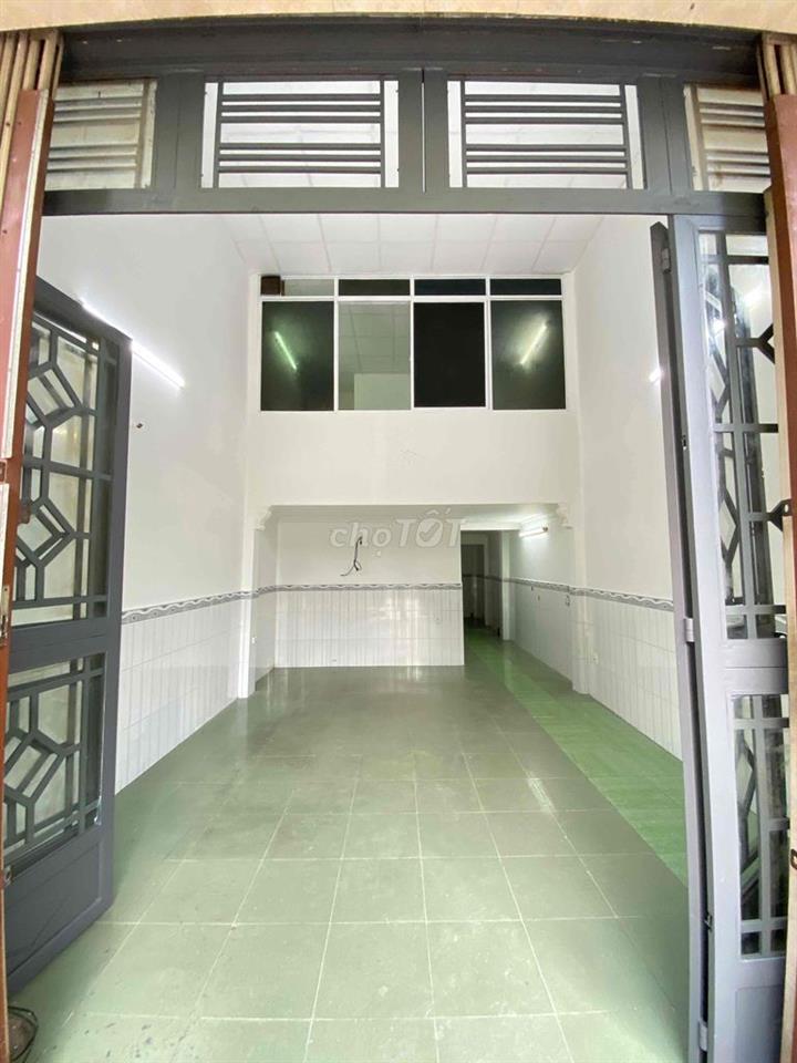 CHO THUÊ NHÀ NC HẺM 1/ TÔ HIỆU Q.TP 4.2x15 trệt gác lửng