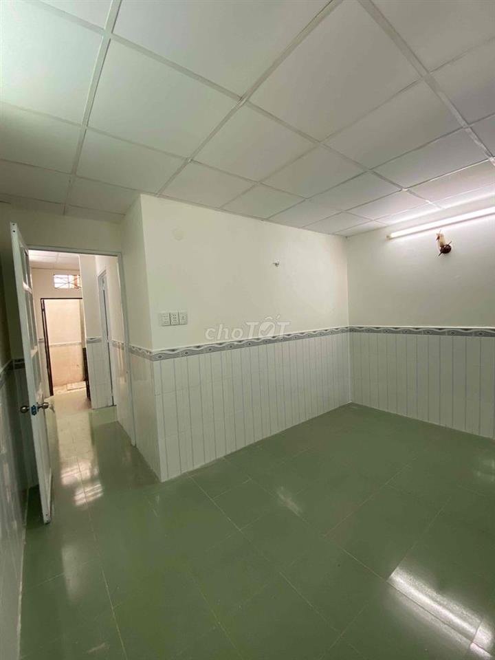 CHO THUÊ NHÀ NC HẺM 1/ TÔ HIỆU Q.TP 4.2x15 trệt gác lửng