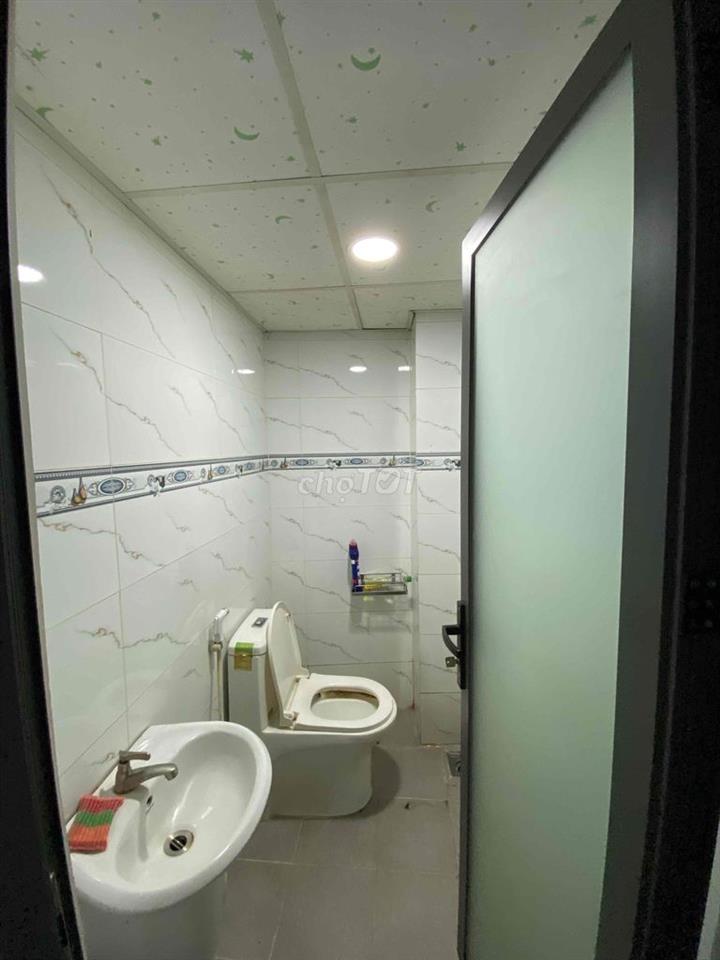 CHO THUÊ NHÀ NC MT LUỸ BÁN BÍCH Q.TP dt 4x30 vị trí đẹp khu sầm uất