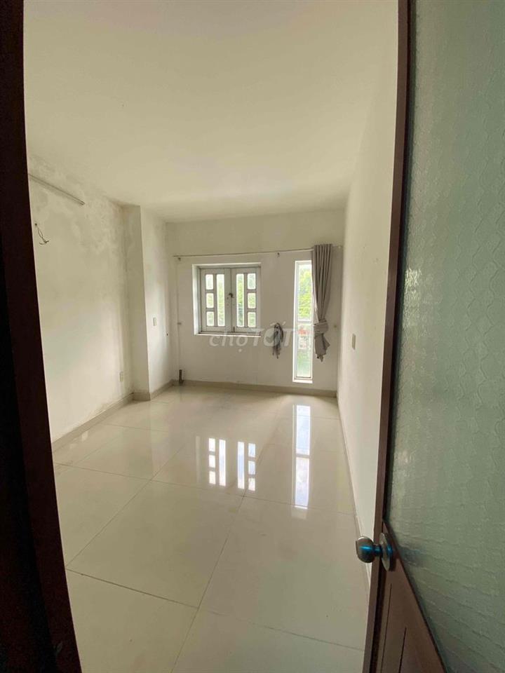 CHO THUÊ NHÀ NGUYÊN CĂN MT THOẠI NGỌC HẦU Q.TP DT 3.5x12 trệt 2 lầu
