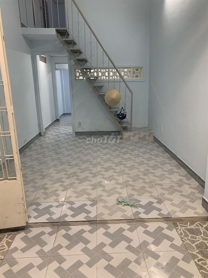 Cho thuê nhà 3,2x11m , đường Đỗ Nhuận, Tân Phú.
