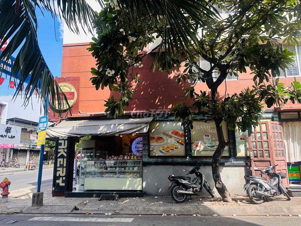 cho thuê nhà mặt tiền căn góc vị trí đắt địa đường Nguyễn Sơn