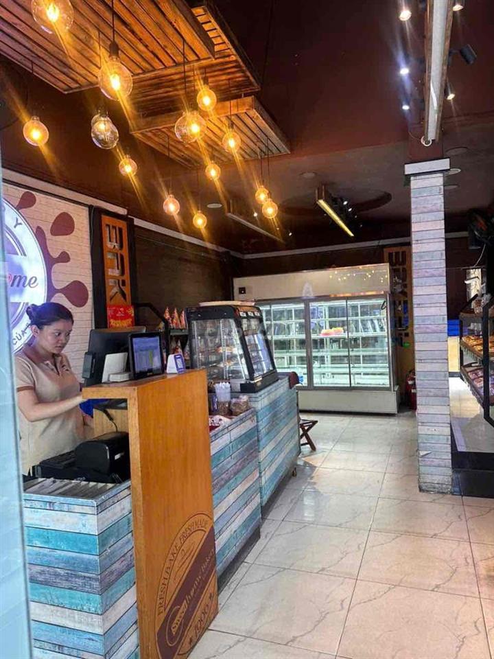cho thuê nhà mặt tiền căn góc vị trí đắt địa đường Nguyễn Sơn
