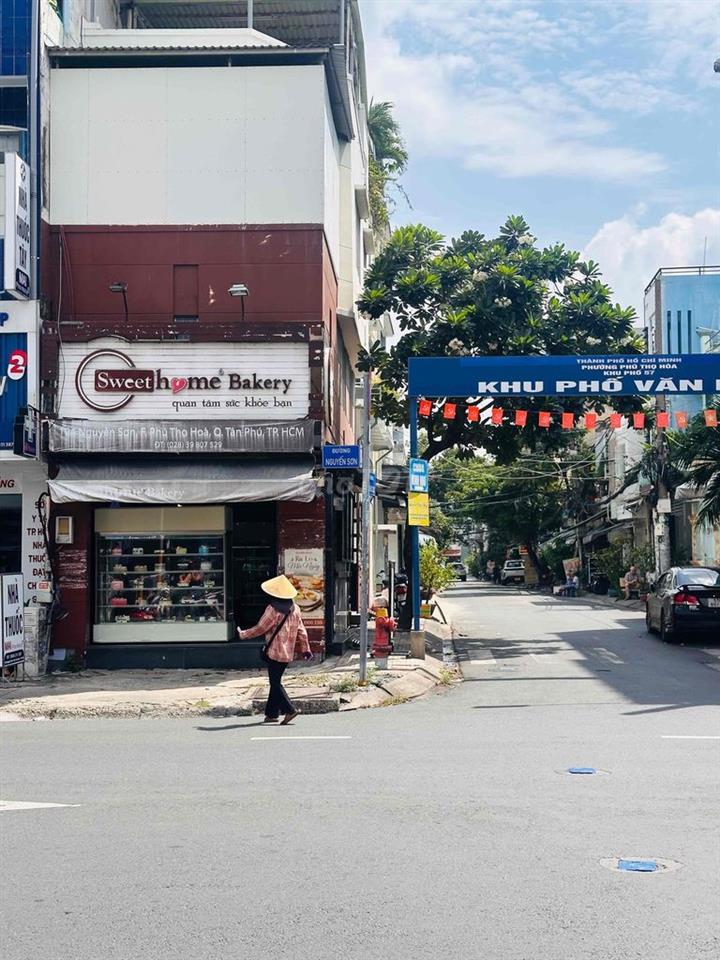 cho thuê căn góc hai mặt tiền 194 Nguyễn Sơn