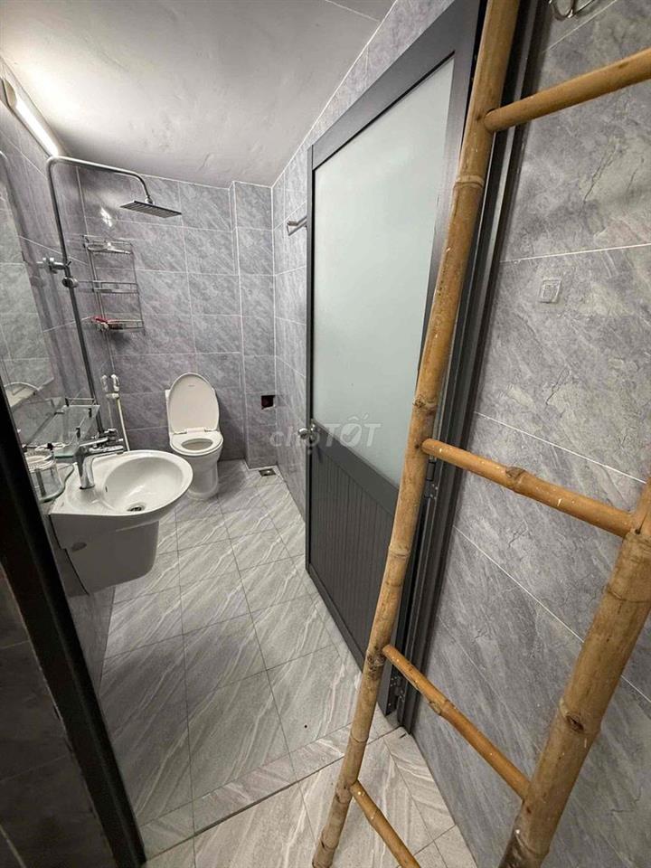 chính chủ cho thuê nhà 170/7 vườn lài hẻm 8m