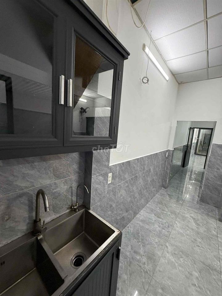chính chủ cho thuê nhà 170/7 vườn lài hẻm 8m