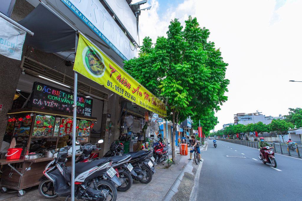 CẦN SANG QUÁN HỦ TIẾU MÌ NGƯỜI HOA