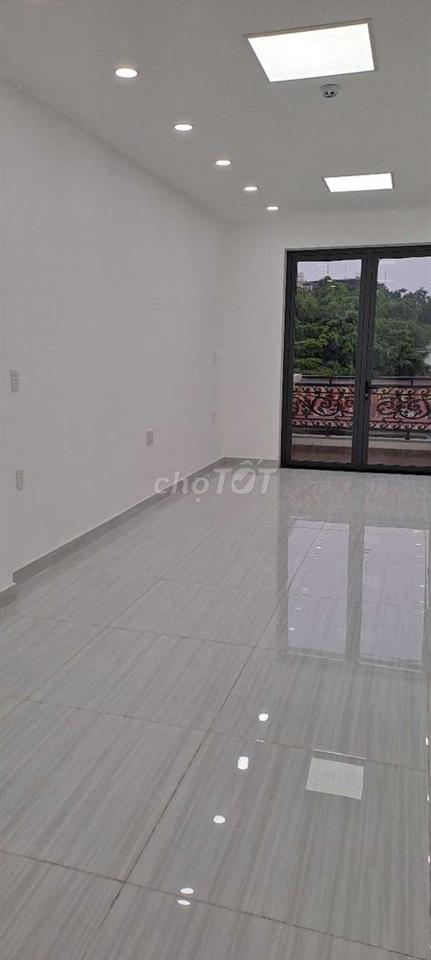 cho thuê mặt tiền 1 trêt 2 lầu